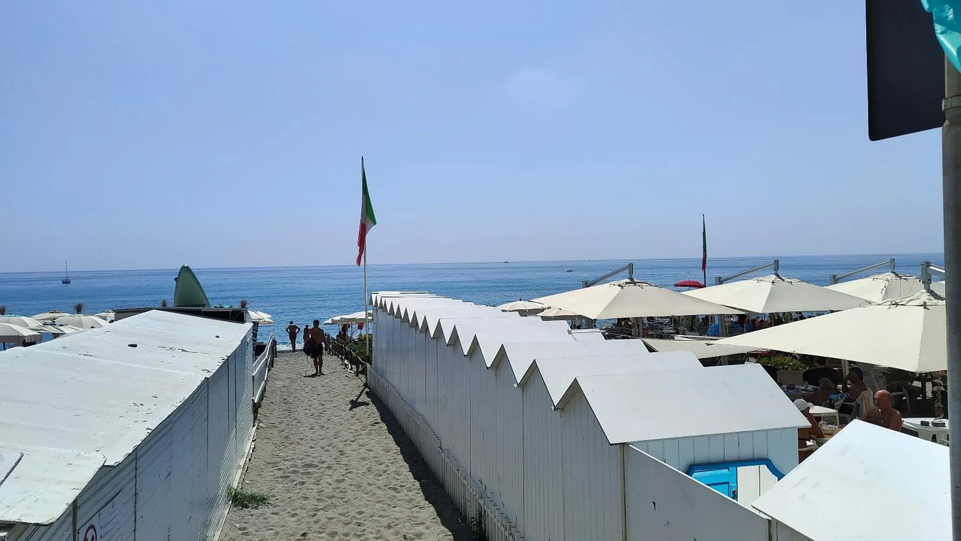 Vaze'S Heart By Holiday World Varazze Apartment